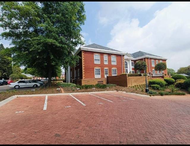 BUSINESS PROPERTY TO RENT IN BRYANSTON